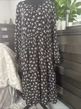 torrid Black and White Floral Maxi Dress